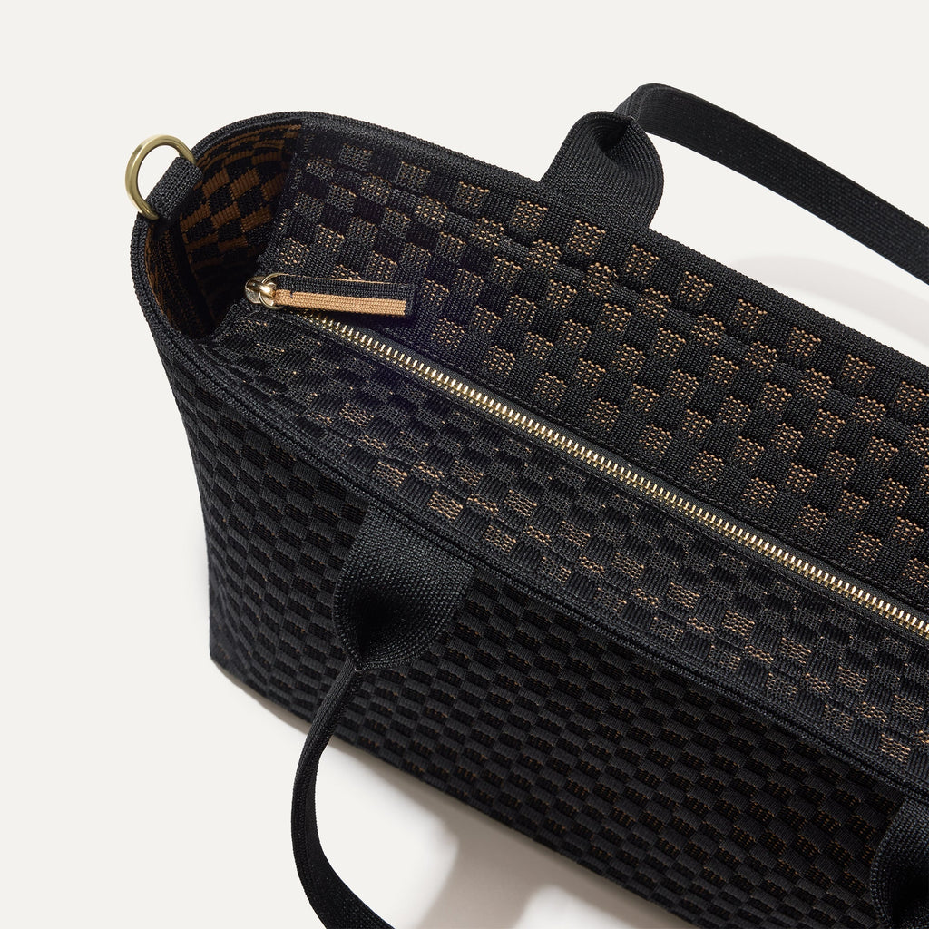 The Lightweight Zip Tote - Night Song